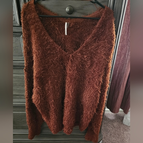 Free People V-neck pullover - Picture 9 of 9